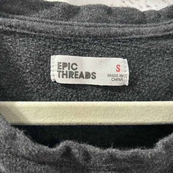 Girls Epic Threads cold shoulder sweatshirt Size S - Picture 3 of 3